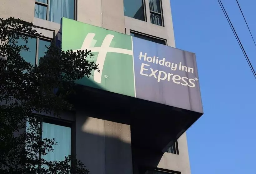בית מלון כפרי Holiday Inn Express Bangkok Sukhumvit 11, An Ihg