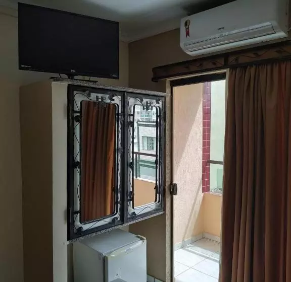 酒店 Hollywood Palace