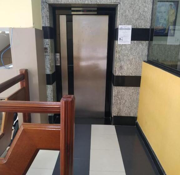 酒店 Hollywood Palace