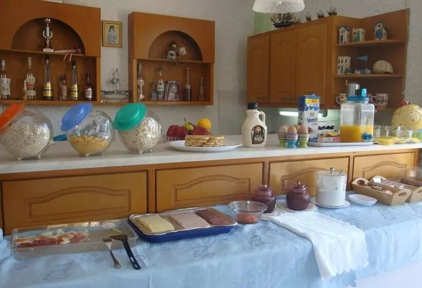 هتل Kavos Bay Seafront