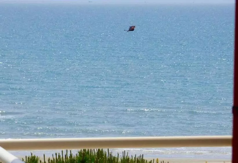 Отель Mon Repos