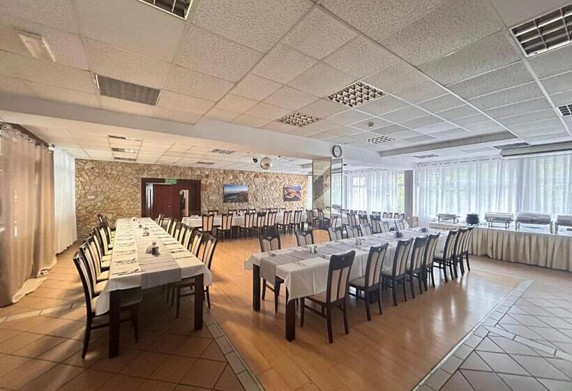 هتل Ośrodek Konferencyjno Wypoczynkowy Krucze Skały W Karpaczu