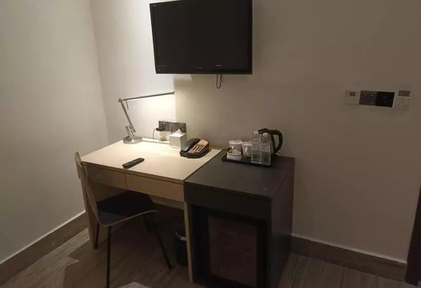 Pacific Express Hotel Central Market