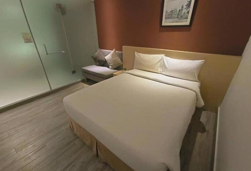 Pacific Express Hotel Central Market