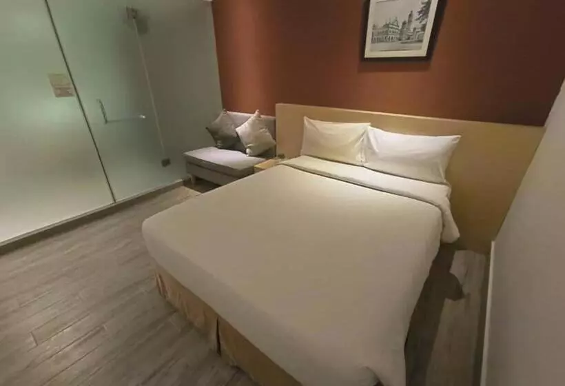 Pacific Express Hotel Central Market