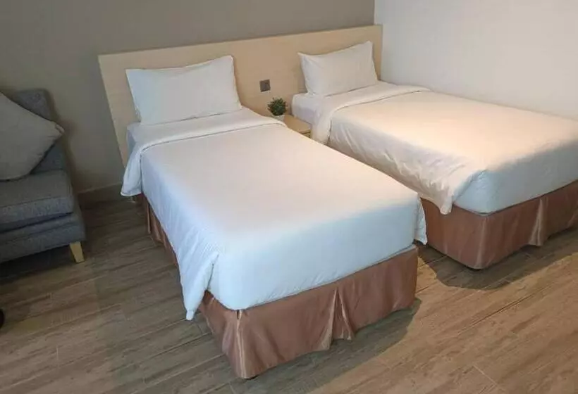 Pacific Express Hotel Central Market