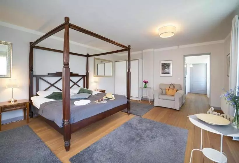 Szálloda Pałac łomnica   Karkonosze / Riesengebirge