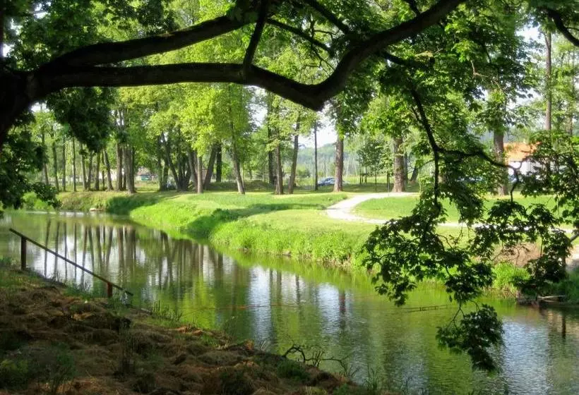 Szálloda Pałac łomnica   Karkonosze / Riesengebirge