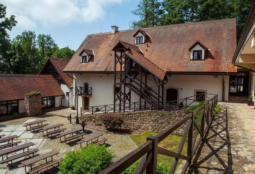 فندق Penzion šiškův Mlýn