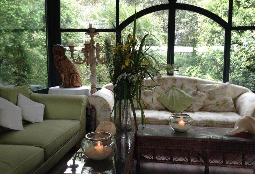 ホテル Villa Maremonti