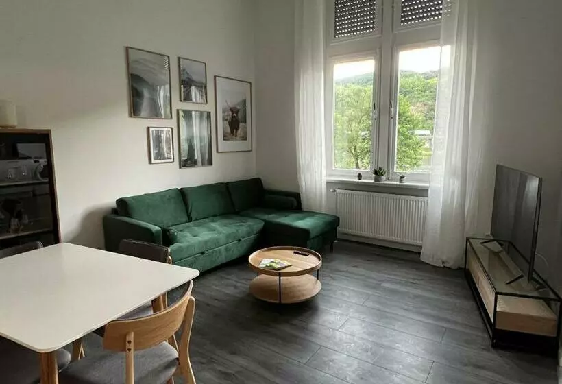 Direkter Moselblick I Altbau I 4 Personen I Terrasse