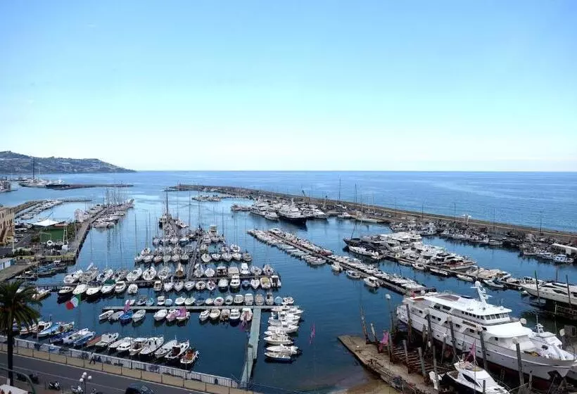 ペンション Gioberti House