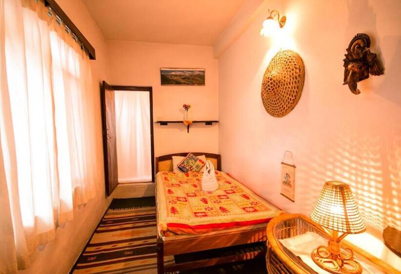 پانسیون Peace Eye Guest House