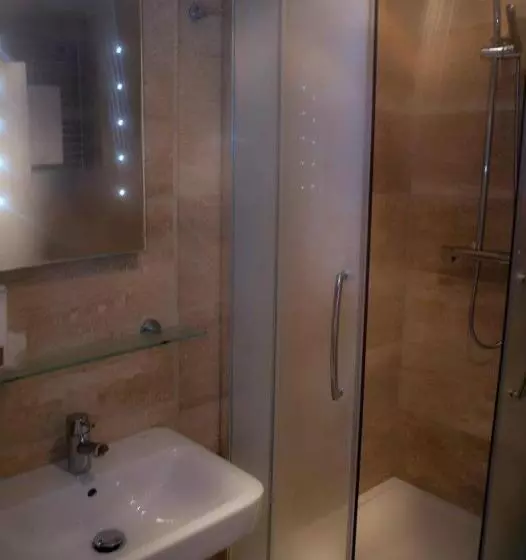 Retkeilymaja The George Inn