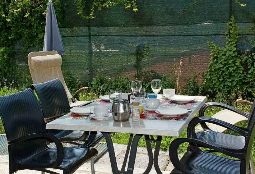 Casa Orchidea Apartments