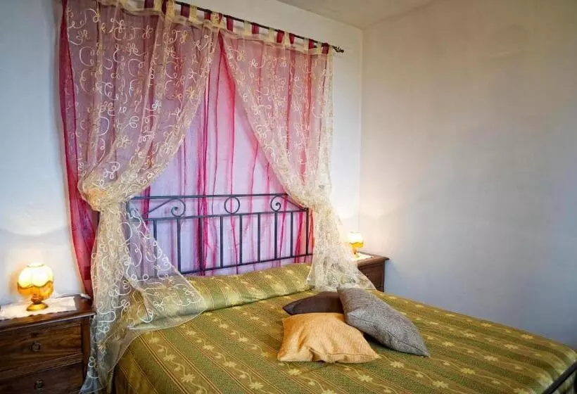 هتل Agriturismo Pescaia