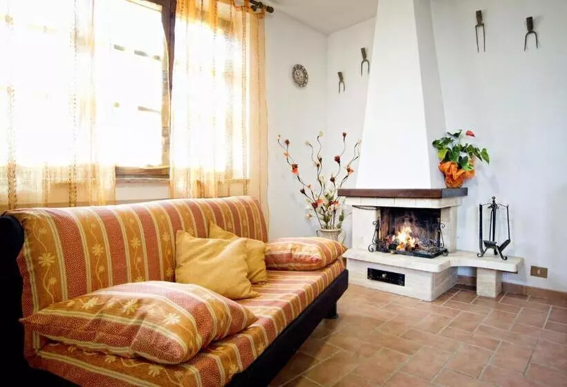 هتل Agriturismo Pescaia