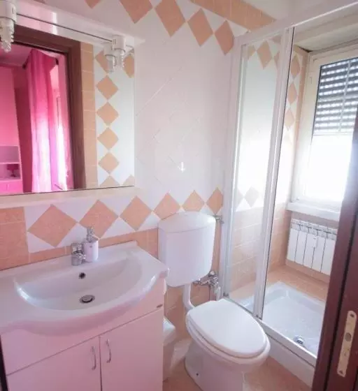 تختخواب و صبحانه Marco Aurelio