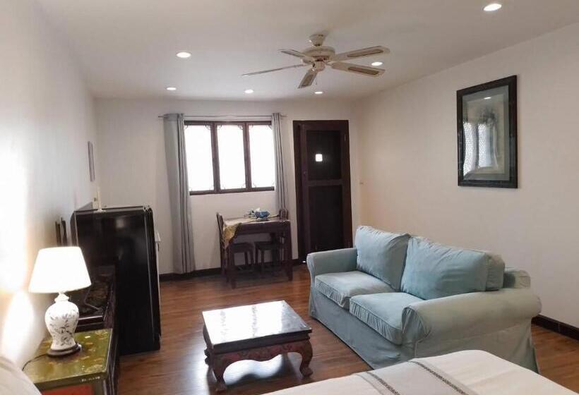 Btc Boutique Resort Private Pool Villas And Studios Hua Hin บ้านทะเลจีน บูติค รีสอร์ท หัวหิน