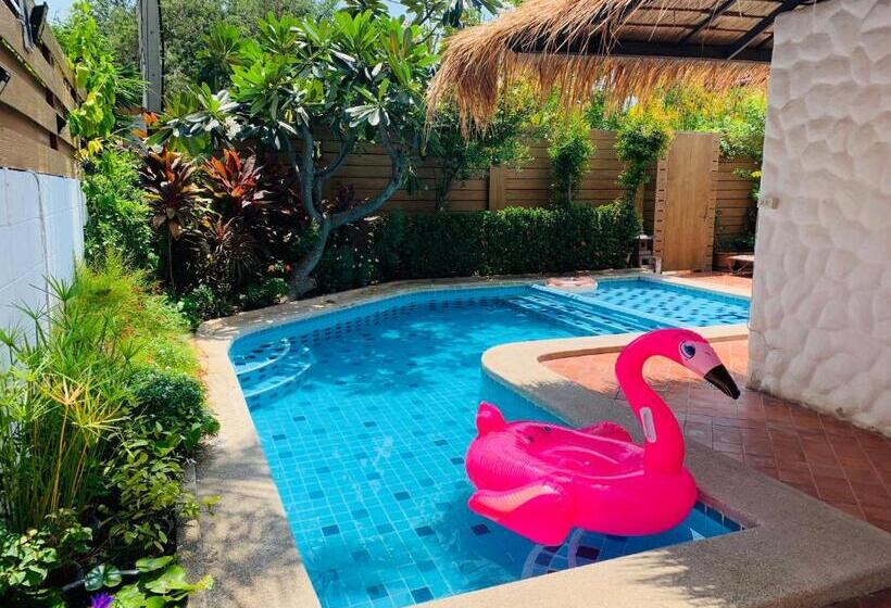 Btc Boutique Resort Private Pool Villas And Studios Hua Hin บ้านทะเลจีน บูติค รีสอร์ท หัวหิน