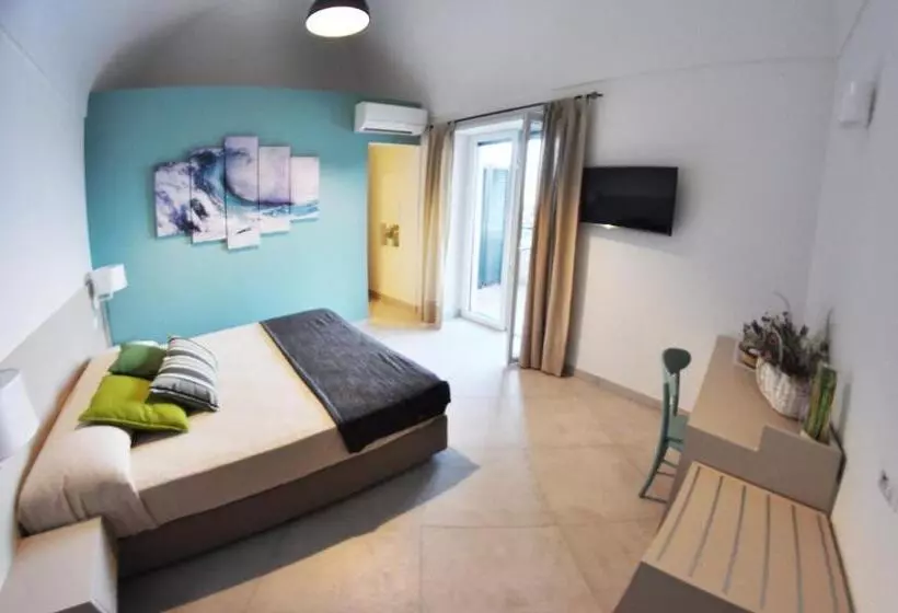 تختخواب و صبحانه Casa Costanza