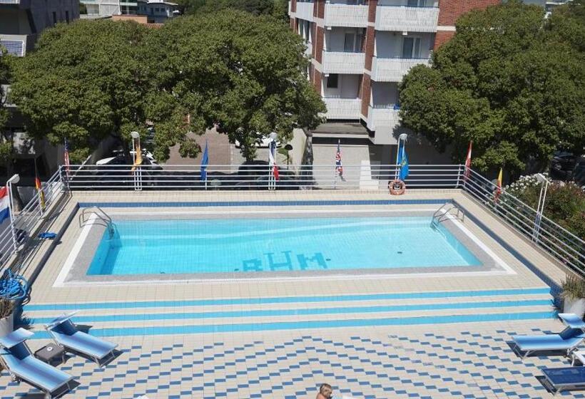 فندق Blue Marine