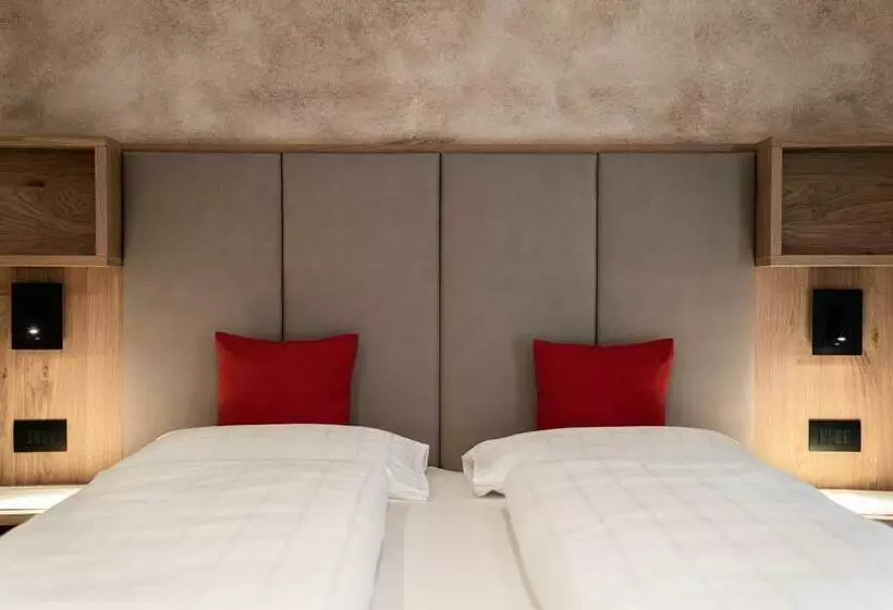 Hotelli Garnì Piz Da L Ander