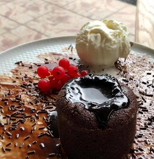 هتل Holiday Maria