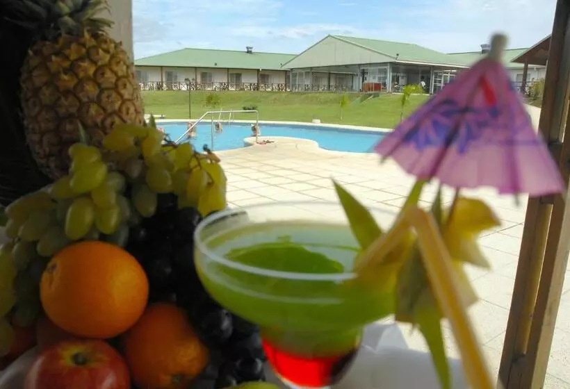 ホテル Los Naranjos Resort & Spa Termal