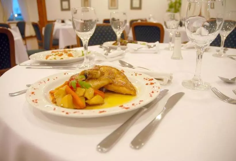 ホテル Los Naranjos Resort & Spa Termal