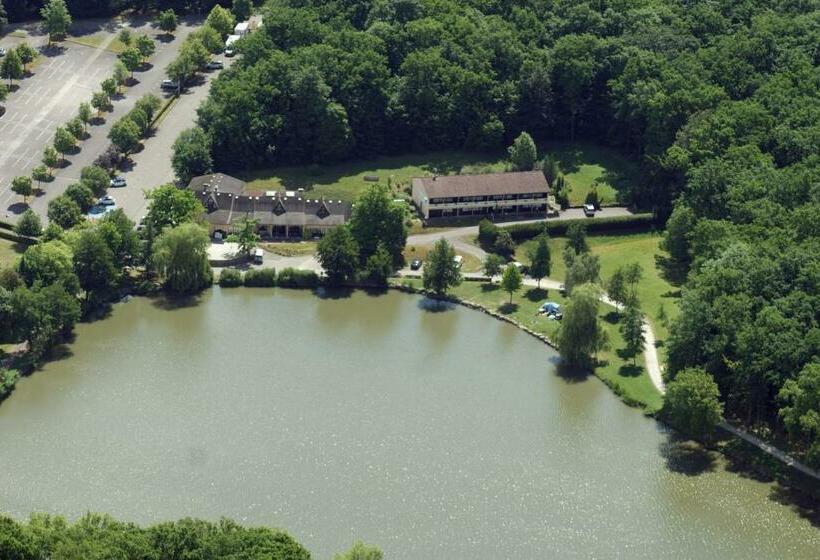 Отель Restaurant Des Lacs