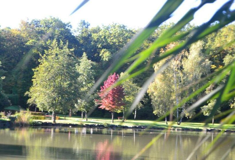 Отель Restaurant Des Lacs