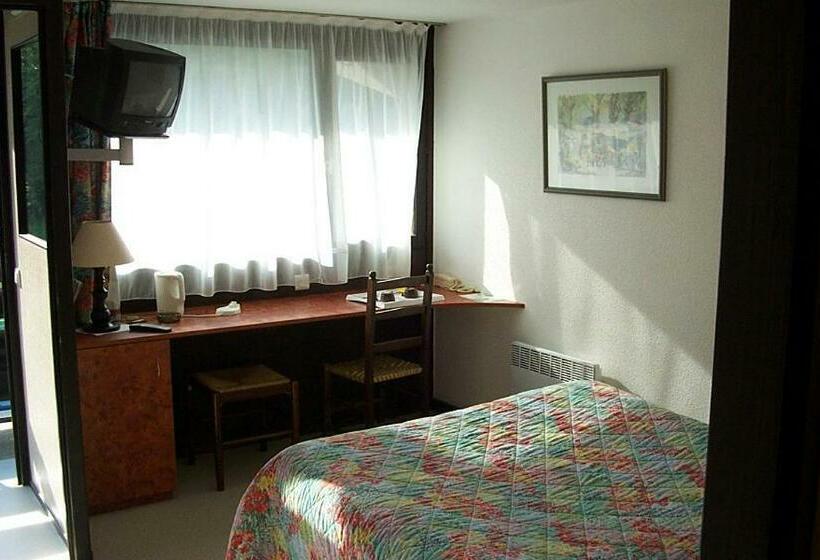 Отель Restaurant Des Lacs