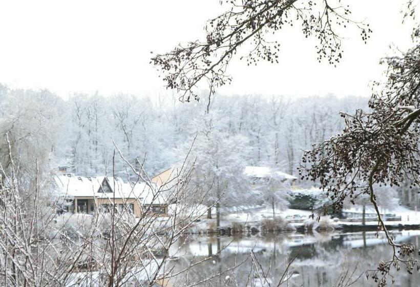 Отель Restaurant Des Lacs