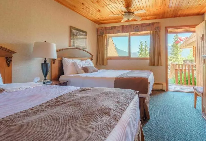 ホテル The Crossing