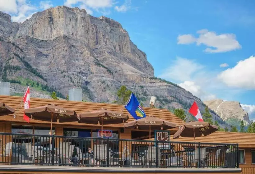 ホテル The Crossing