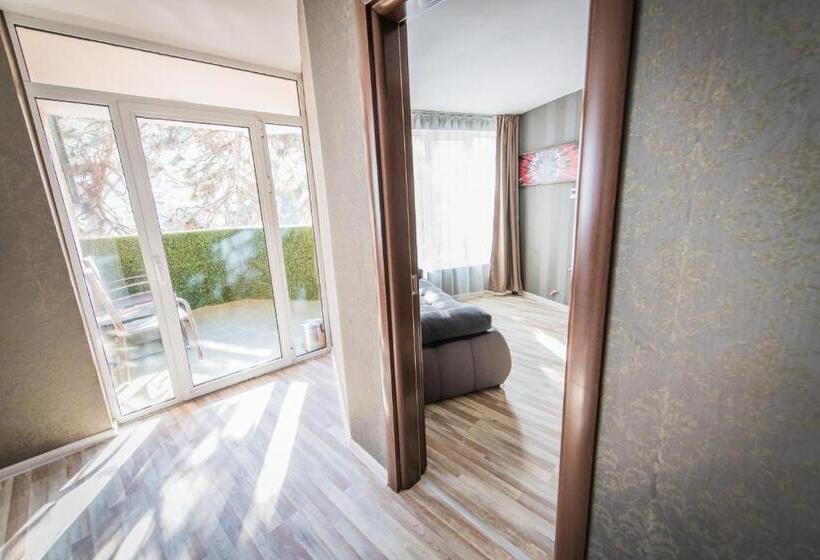 בית מלון כפרי Vida Family