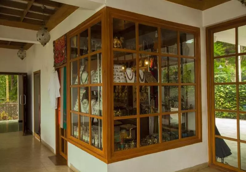 Oxygen Resorts Thekkady