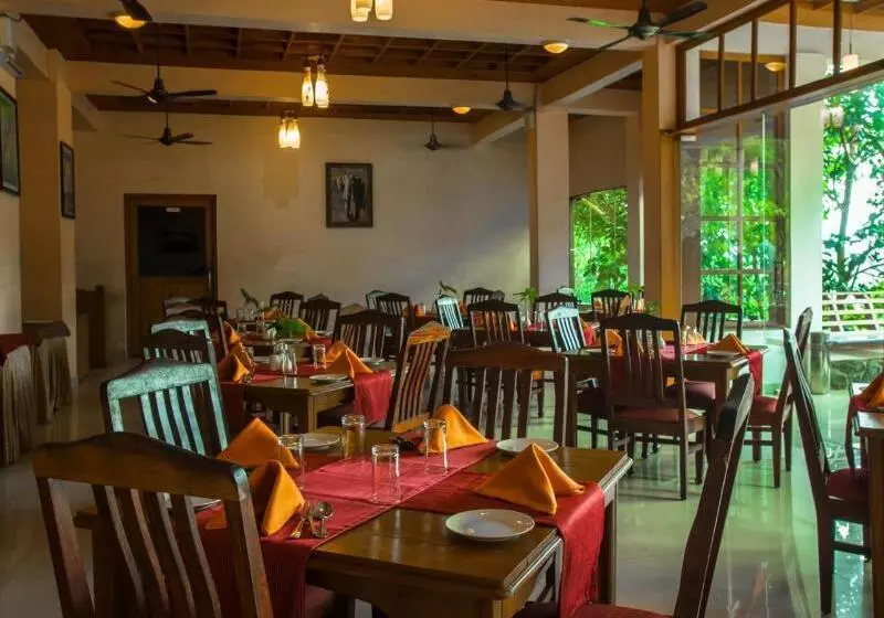 Oxygen Resorts Thekkady