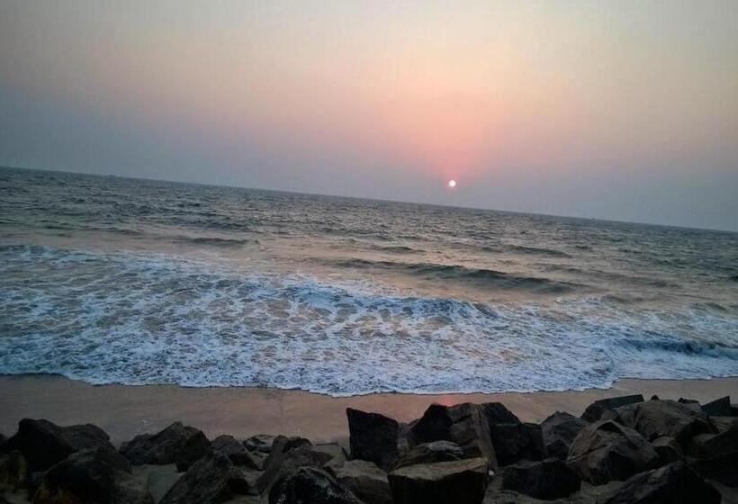 אתר נופש Cherai Beach Palace