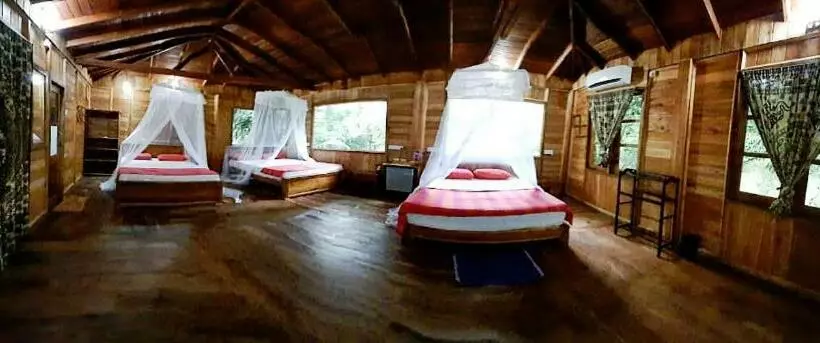 Lomakeskus Habarana Tree House Mutu Village