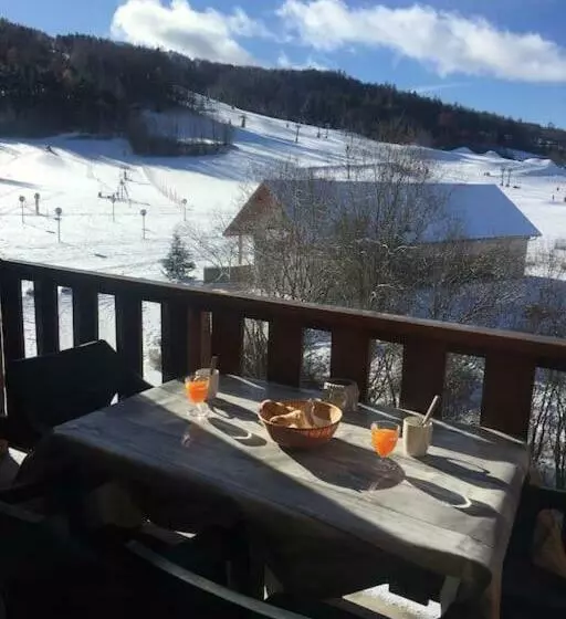 Appart Très Ensoleillé 5 6 Pers Au Pied Des Pistes