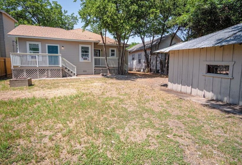 Fabulous Newly Renovated 1br1ba Near Downtown