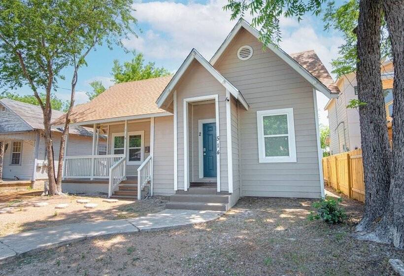 Fabulous Newly Renovated 1br1ba Near Downtown