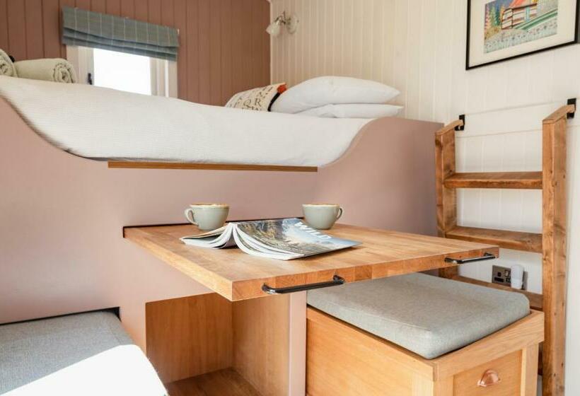 Highland Shepherd Huts