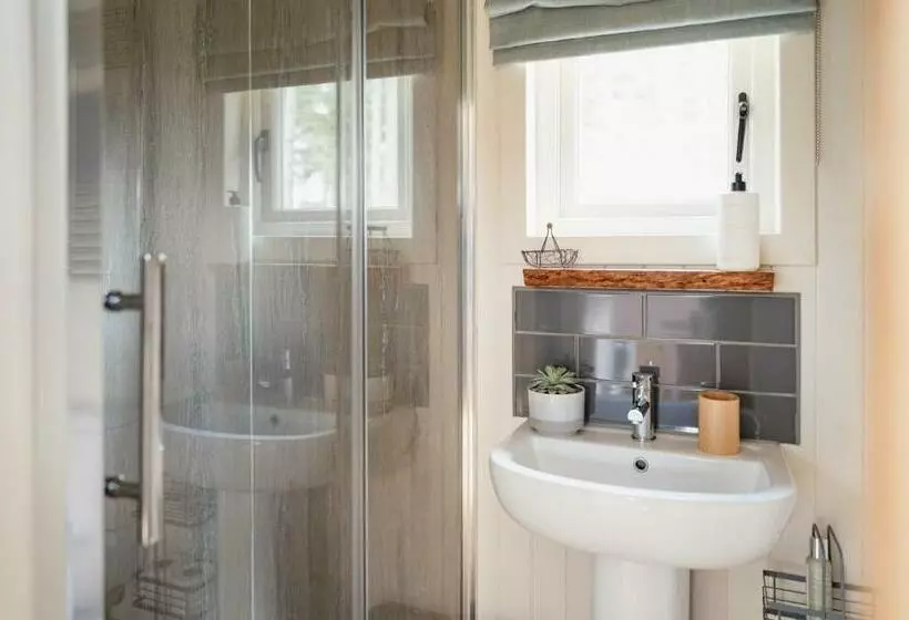 Highland Shepherd Huts