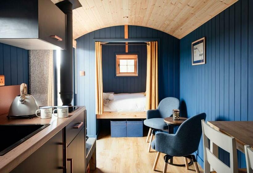 Highland Shepherd Huts