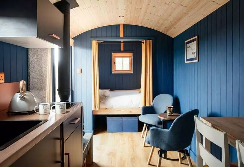 Highland Shepherd Huts