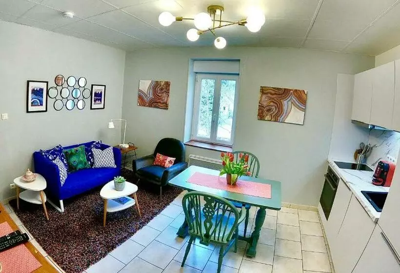 3 Star Surdespine Historic 4 Châteaux Lastours Air Conditioned