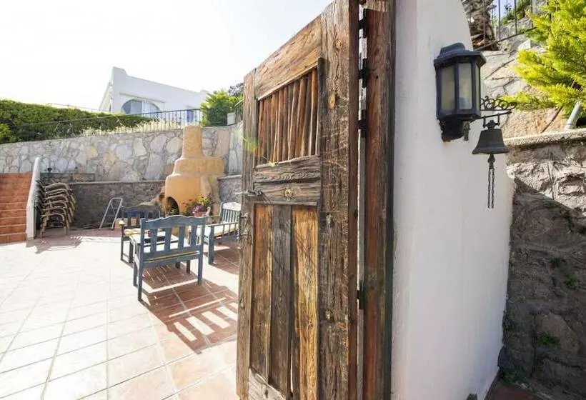 Peaceful Villa With Shared Pool, Balcony, Terrace And Backyard In Bodrum